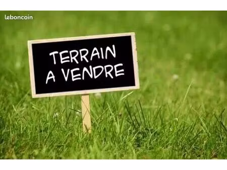 terrain 1000 m² le cours