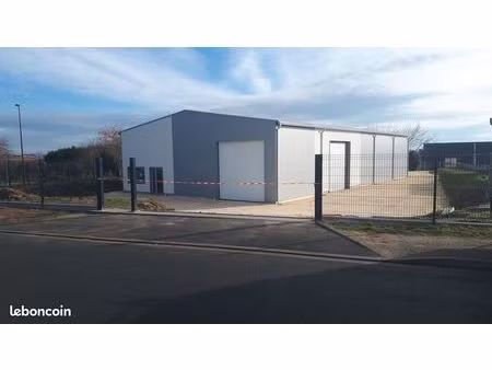 bâtiment industriel pugnac zone d'activité