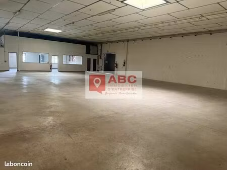 local commercial 1 250 m²