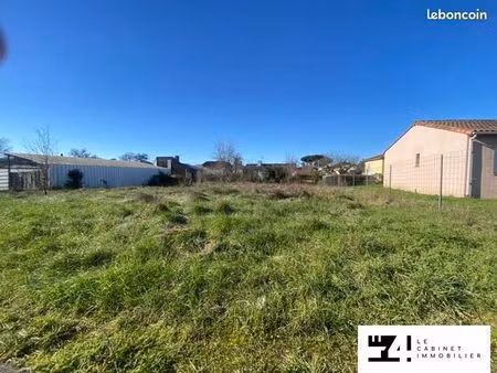 terrain 894 m² cazeres