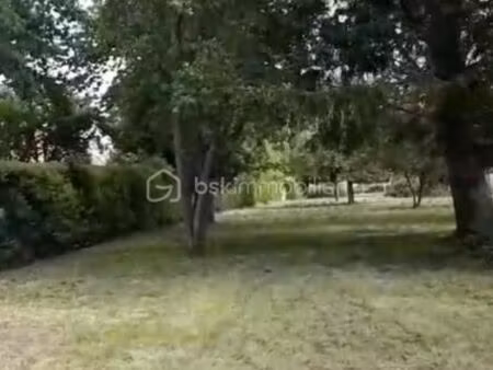 terrain 1 037 m² serris