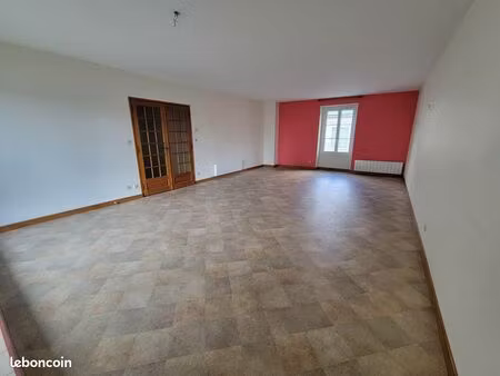 appartement 4 pièces 121 m²