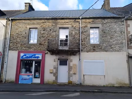 vente immeuble 6 pièces 200 m² à gourin (56110)  86 000 €