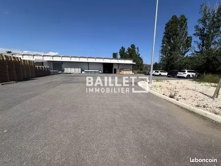 entrepôt 1330 m² fréjus