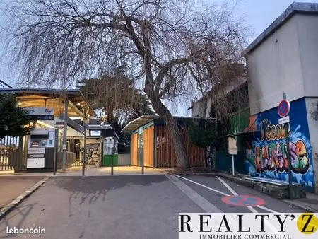 local commercial 320 m²