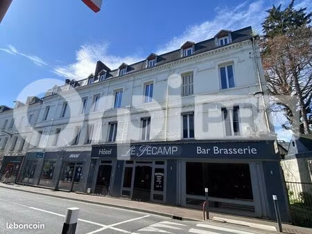 local hôtel 633 m²