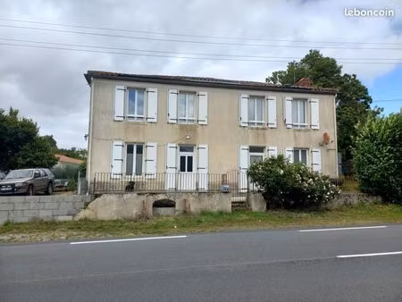 maison de village 4 pièces 120 m²