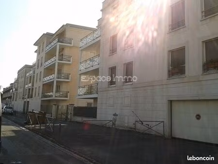 parking/box 1 pièce 15 m²