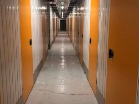 garage/box 6 m² puymoyen