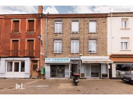 immeuble 6 pièces 84 m²