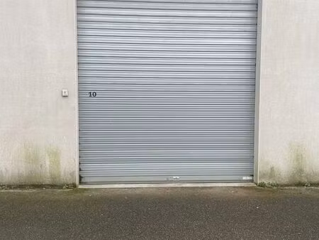 local 50 m² couëron