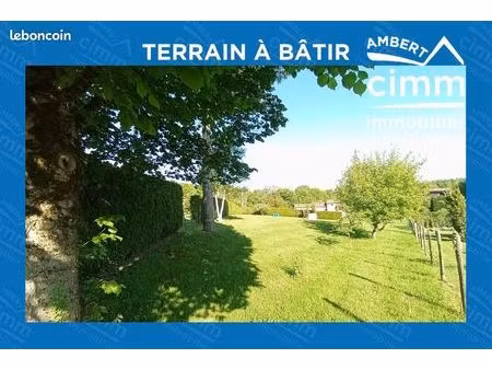 terrain 1670 m² olliergues