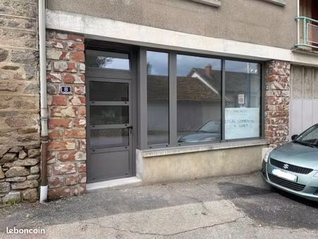 local commercial à louer