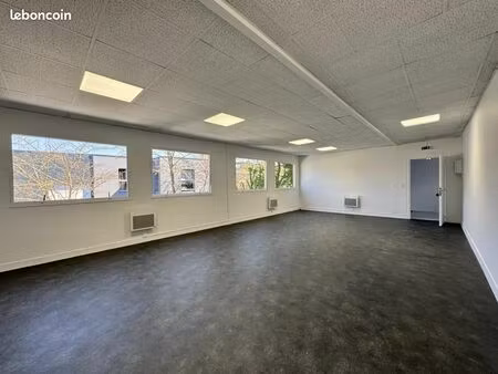 bureaux 164 m²