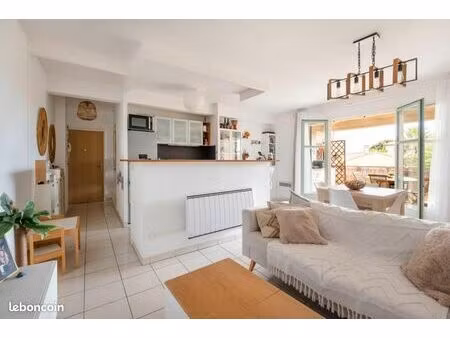 appartement 3 pièces 64 m²