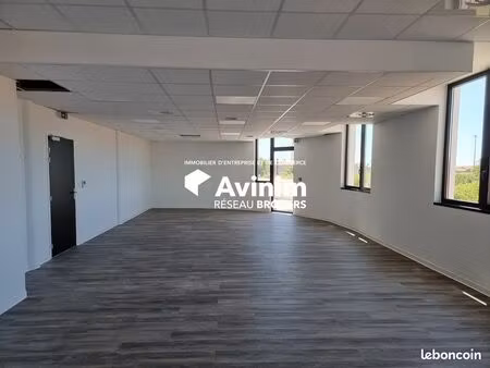 bureaux 92 m² sète