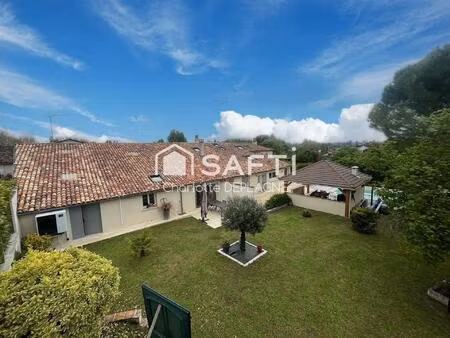 belle maison charentaise