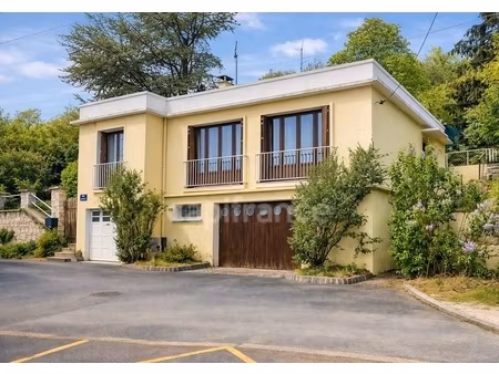 maison atypique au calme  proche de bonnières-sur-seine 78270