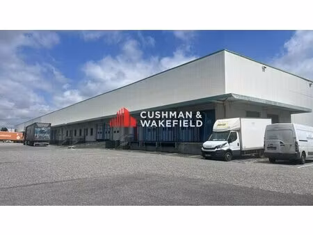 entrepot logistique à louer