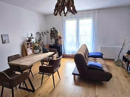 grand t2 avec terrasse et garage indépendant