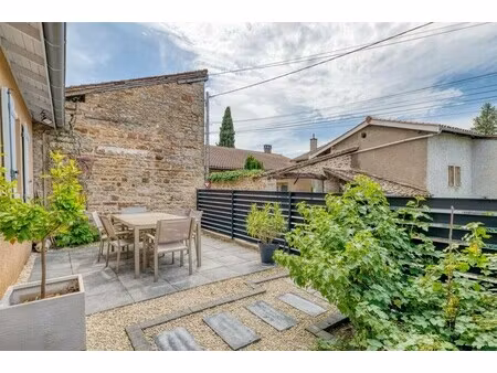 maison de luxe à vendre à saint-germain-au-mont-d'or