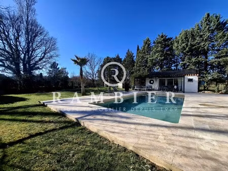 villa de luxe à vendre à sainte-croix-de-quintillargues