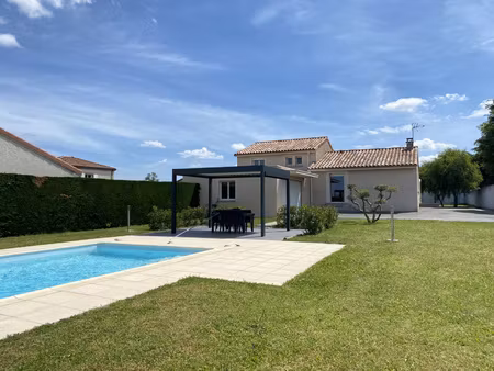 à vendre maison familiale à davézieux