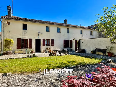 maison 7 pièce(s)  romazières