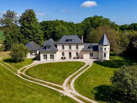 elegante demeure bourgeoise avec parc arbore d'1 hectare