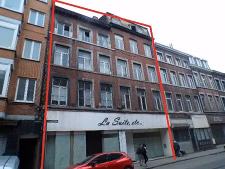 immeuble de rapport un commerce 12 entites à restaurer