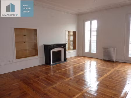 location appartement 4 pièces 123 m² à le puy-en-velay (43000)
