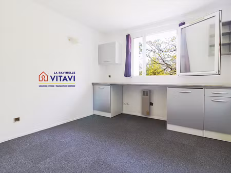 brabois proche fac de medecine beau studio de 20 m2 avec emp