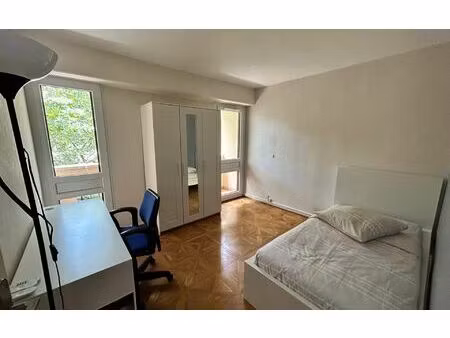 location appartement  m² t-1 à pessac  530 €