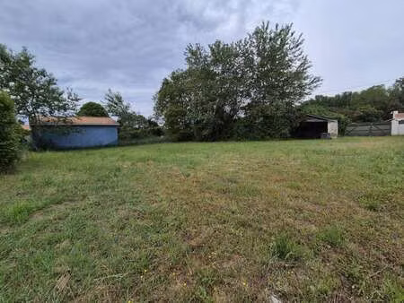 vente terrain à saint-hilaire-de-riez (85270) : à vendre / 705m² saint-hilaire-de-riez