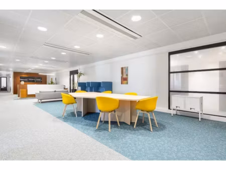 location meublée locaux professionnels 5 m² à puteaux (92800)  99 €