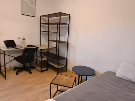 location meublée appartement 1 pièce 19 m² à nancy (54000)  580 €