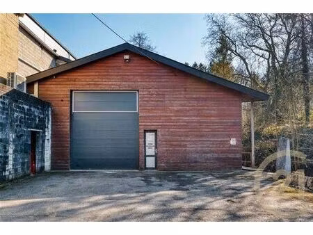 entrepôt de 170m² avec habitation/domicile de 167m² !!!