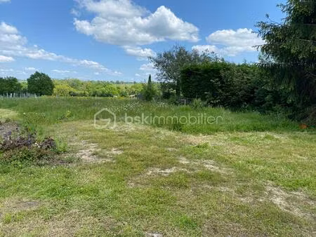 terrain de 600 m² à la remaudiere