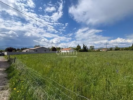terrain constructible 1200 m² plat à sisteron
