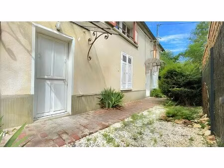 briarde 140m2 avec grange attenante de 80m2.