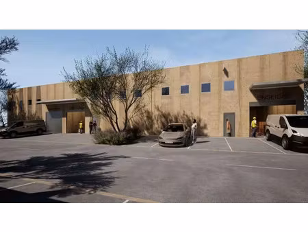 a vendre  à louer - locaux d'activités grande qualité architecturale pourtour etang de ber