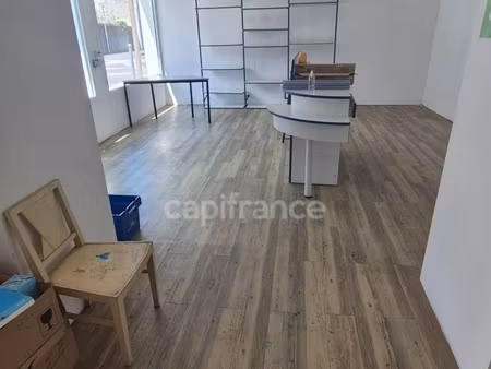 baisse de prix affaire à saisir: immeuble avec local commercial montrejeau (31) surface to
