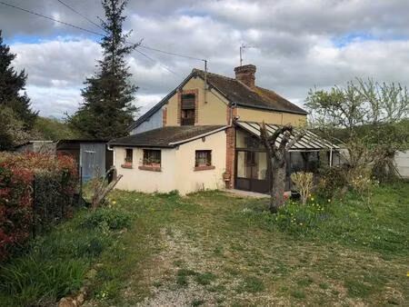 maison de village au calme en fond d'impasse