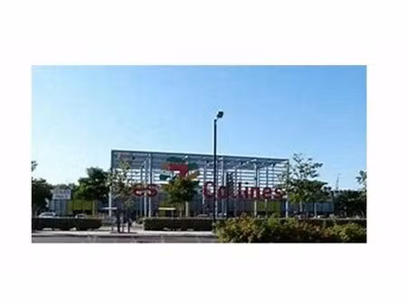 location bureau nimes 309 m²