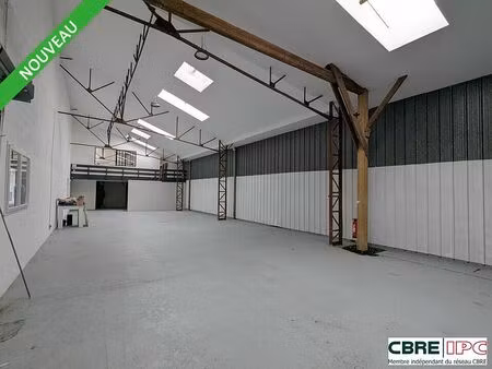 location local d'activités anglet 310 m²