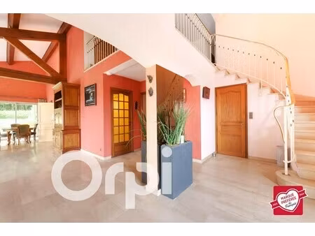 maison d'architecte à vendre à neyron