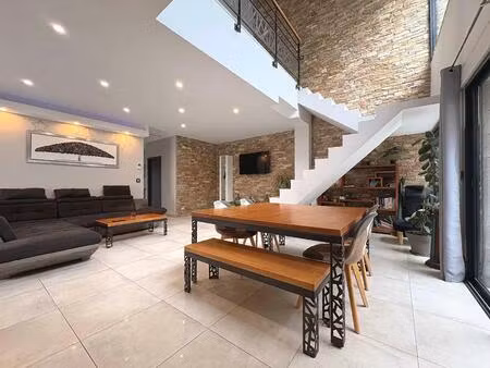 villa contemporaine bien conçue à montady près de