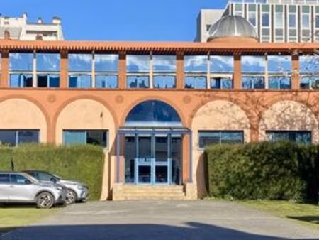 prestigieux immeuble de rapport en vente à tarbes  occitanie