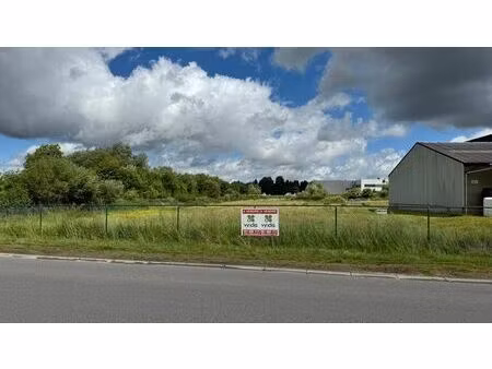 superbe et rare terrain de 44 ares zoning industriel