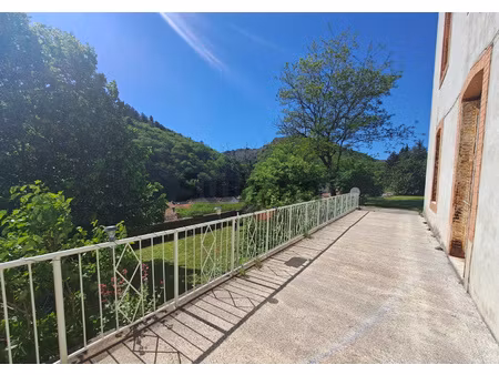 ensemble immobilier à réhabiliter